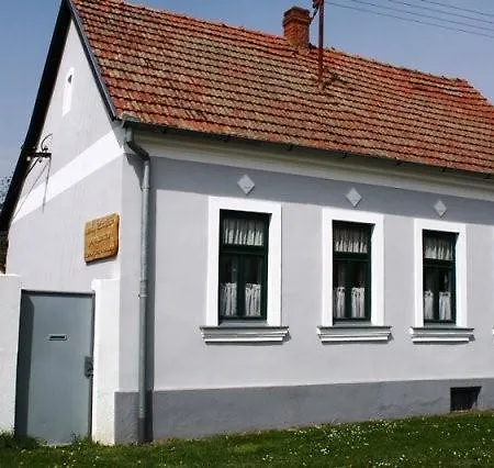 Seoski Turiziam Larva Trenkovo Kültér fotó