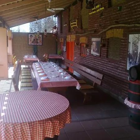 Seoski Turiziam Larva Trenkovo Kültér fotó