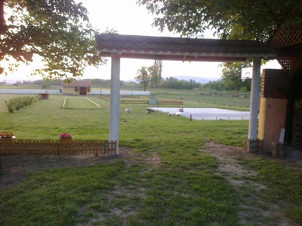 Country house Seoski Turiziam Larva *